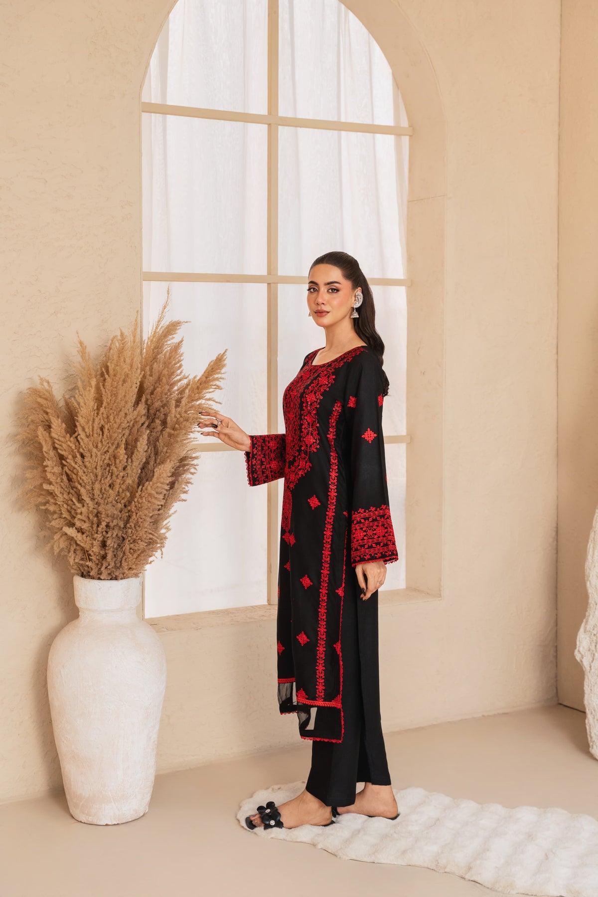 PREMIUM QUALITY 2-PIECE STICHED EMBROIDERED DRESS