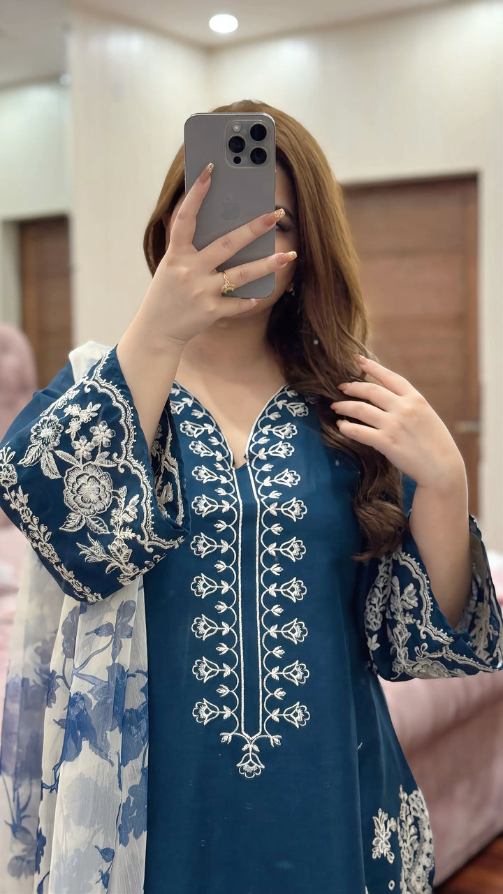 3-PIECE STICHED LAWN EMBROIDERED DRESS PREMIUM QUALITY