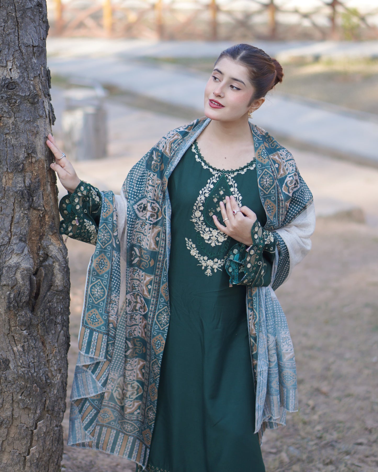 PREMIUM QUALITY 3-PIECE STICHED LONG LENGTH EMBROIDERED DRESS