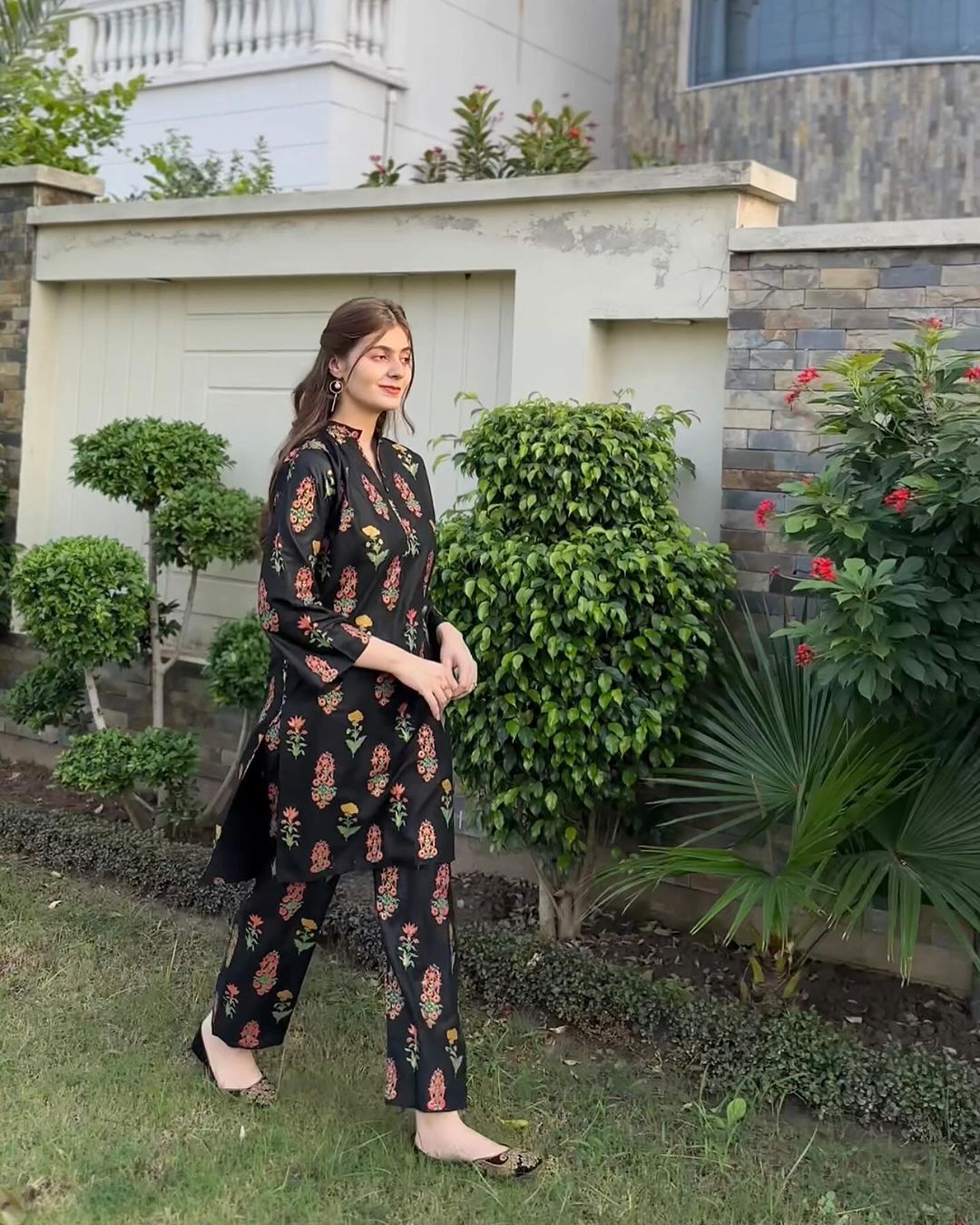 2-Piece Stitched PRINTED Dress Premium Quality